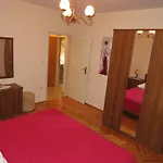 Gasthof Casa Rosada Podgora (Split-Dalmatia)