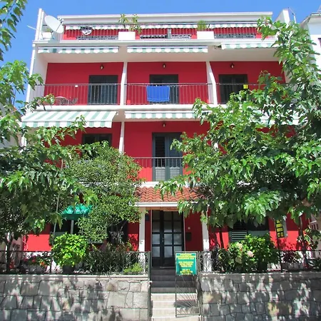 Casa Rosada Podgora